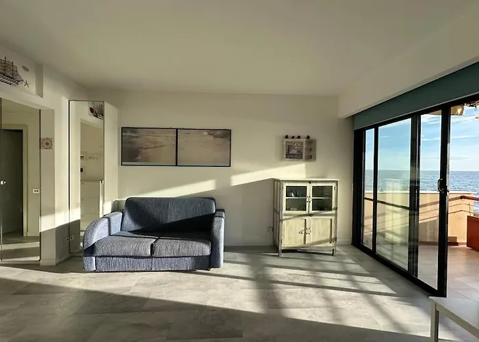 Appartement Sea Porto Sole Vista Mare Con Posto Auto E Piscina San Remo