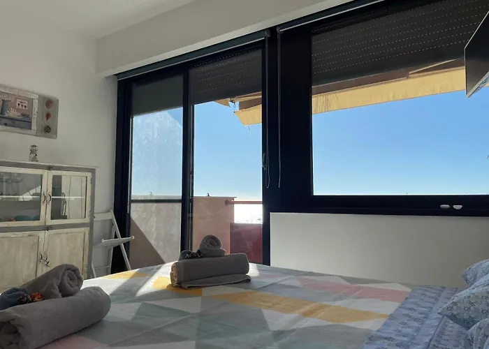 Sea Porto Sole Vista Mare Con Posto Auto E Piscina Апартаменты *